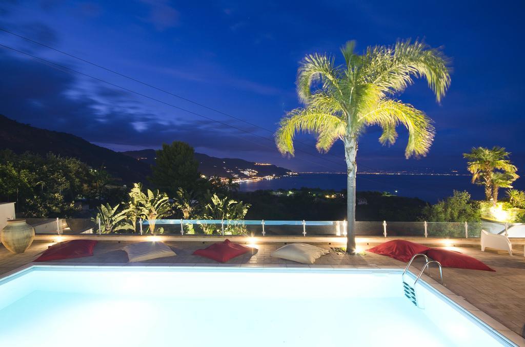 Luxury Taorum Villa With Spectacular Sea Views In Taormina Exterior foto