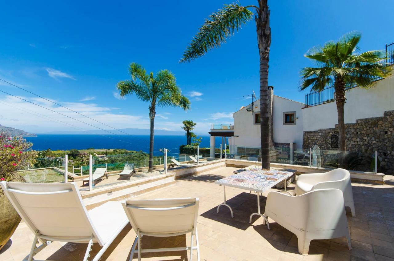 Luxury Taorum Villa With Spectacular Sea Views In Taormina Exterior foto