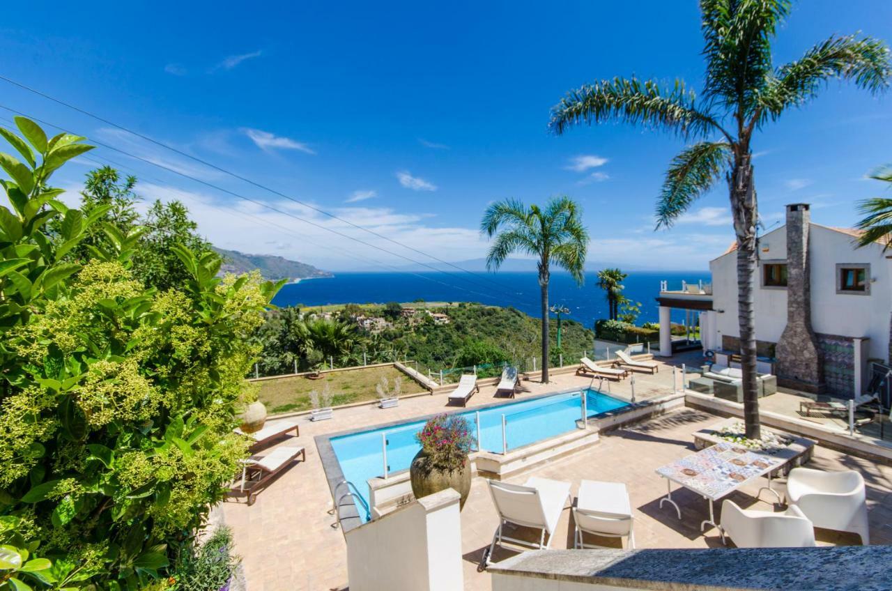 Luxury Taorum Villa With Spectacular Sea Views In Taormina Exterior foto